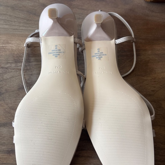 Nine West nude strappy heels - Picture 4 of 4